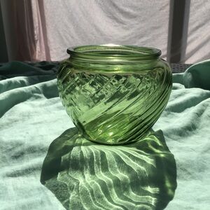 Vintage EO Brody Cleveland made in USA green vase